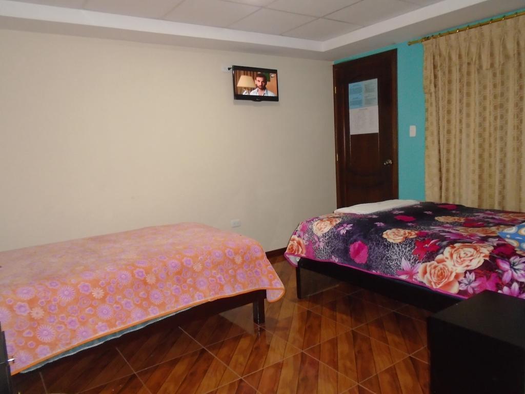 קיטו Hotel El Ejido חדר תמונה