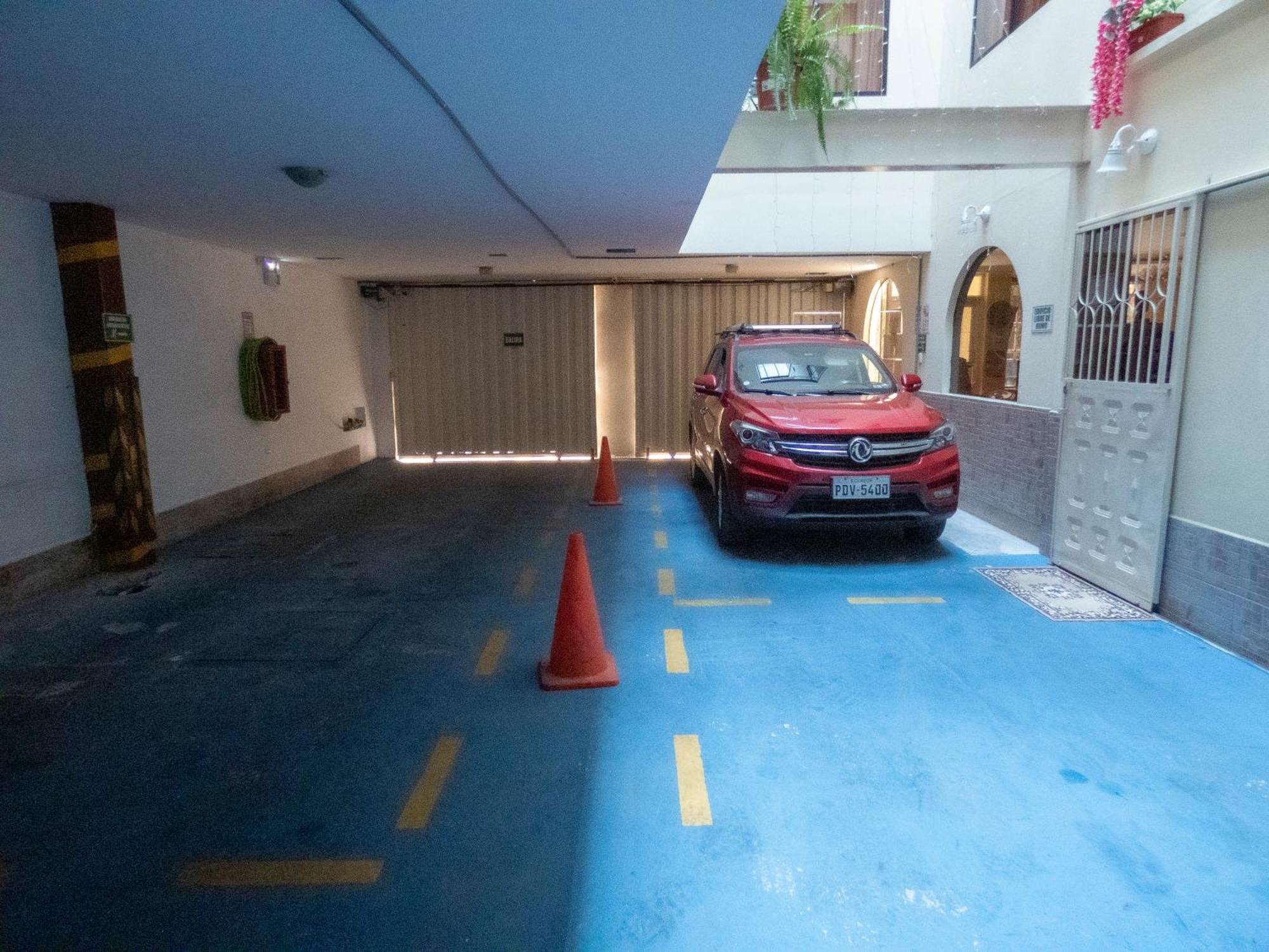 קיטו Hotel El Ejido מראה חיצוני תמונה